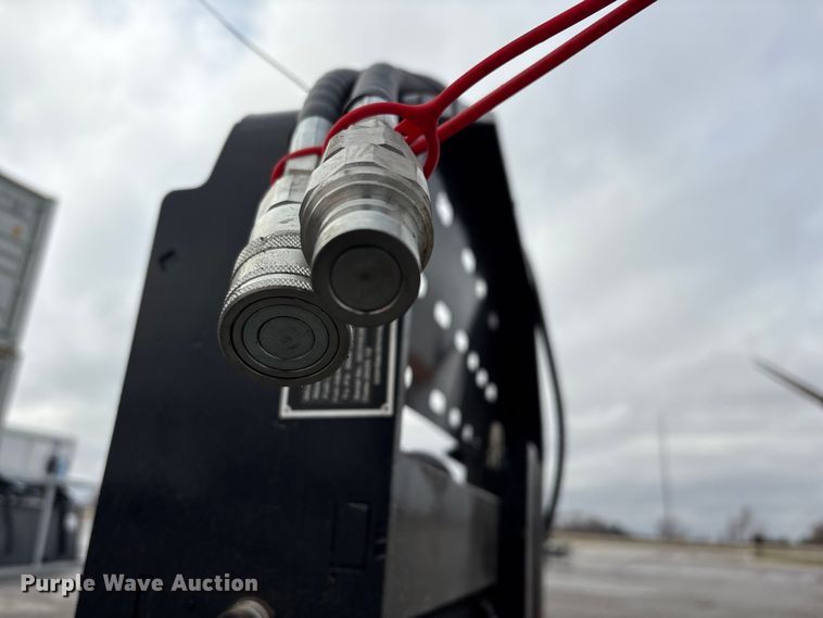 image for item FG2866 2025 Giyi SF60 skid steer forks