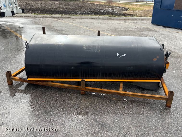 image for item FG2868 2025 Giyi BS72 skid steer sweeper