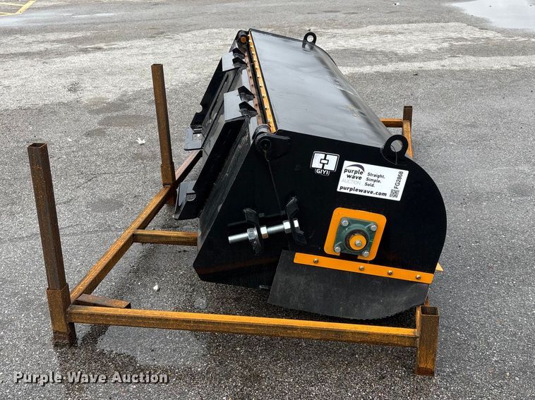 image for item FG2868 2025 Giyi BS72 skid steer sweeper