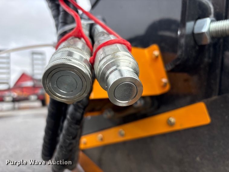 image for item FG2868 2025 Giyi BS72 skid steer sweeper