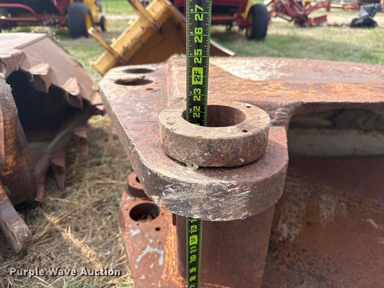 image for item FH6517 (4) backhoe buckets