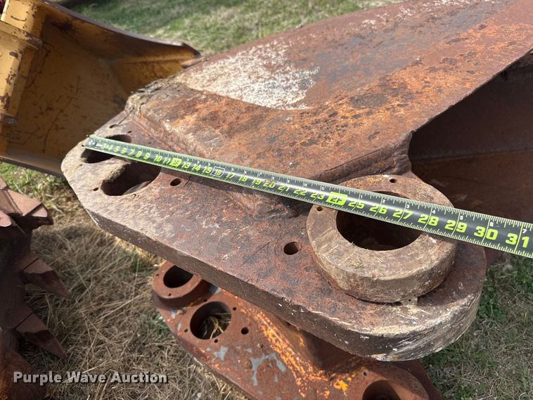 image for item FH6517 (4) backhoe buckets