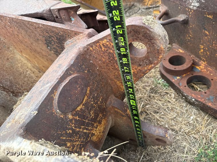 image for item FH6517 (4) backhoe buckets