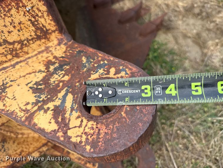 image for item FH6517 (4) backhoe buckets