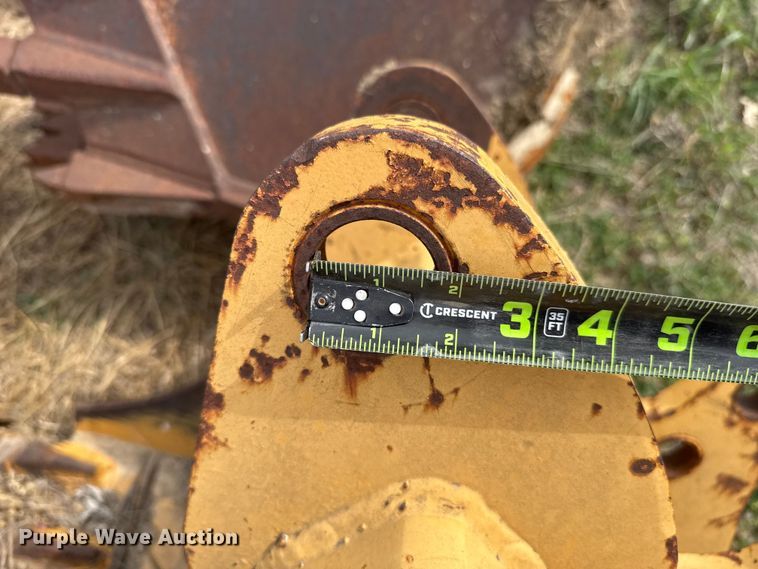 image for item FH6517 (4) backhoe buckets