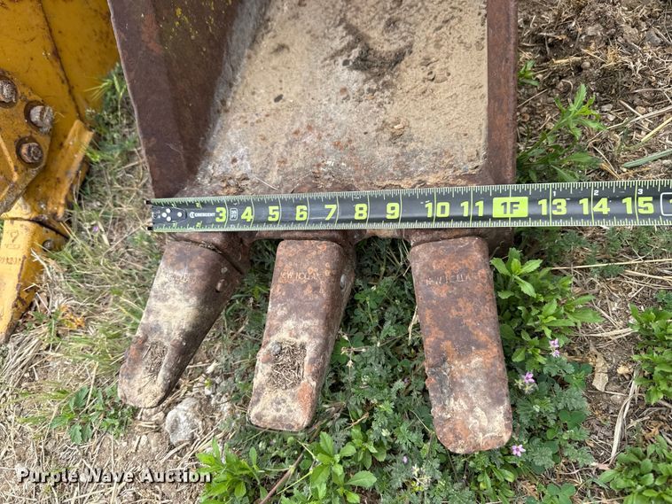 image for item FH6531 (3) buckets