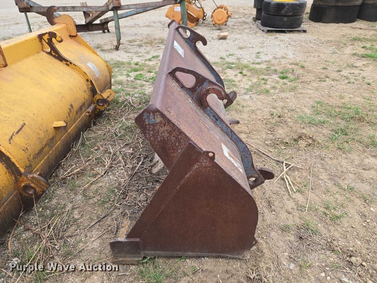 image for item FH6563 FFC bucket