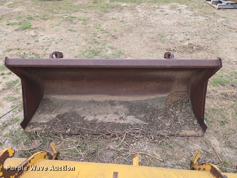 image for item FH6563 FFC bucket