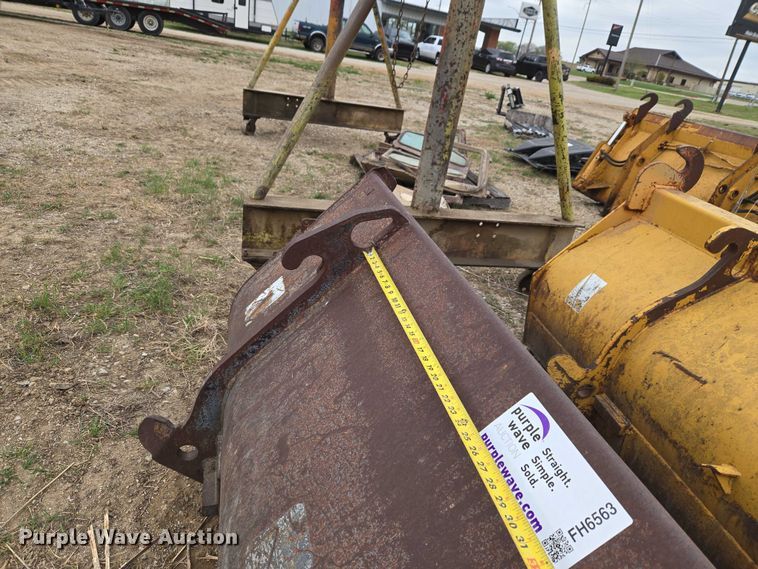 image for item FH6563 FFC bucket