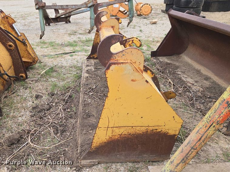 image for item FH6564 Bucket