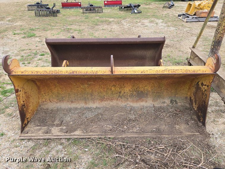 image for item FH6564 Bucket