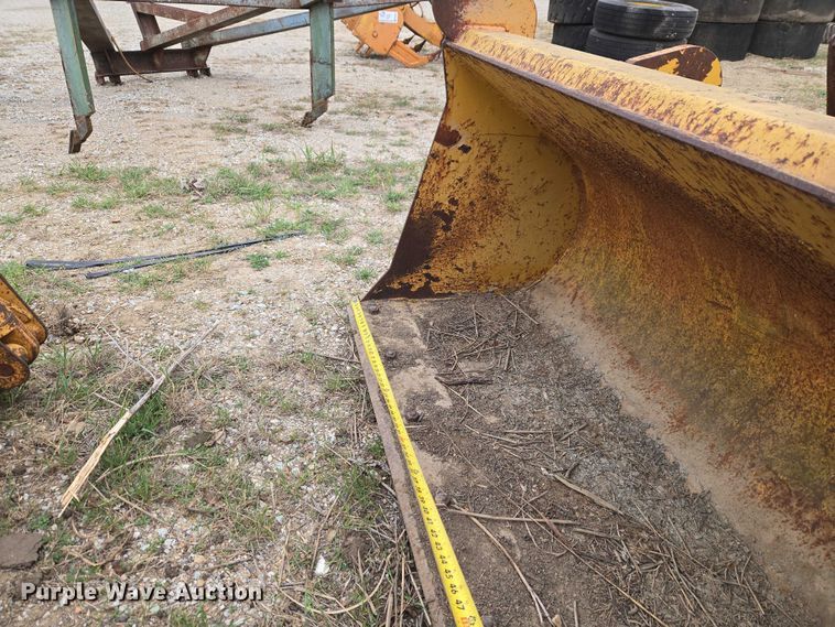 image for item FH6564 Bucket