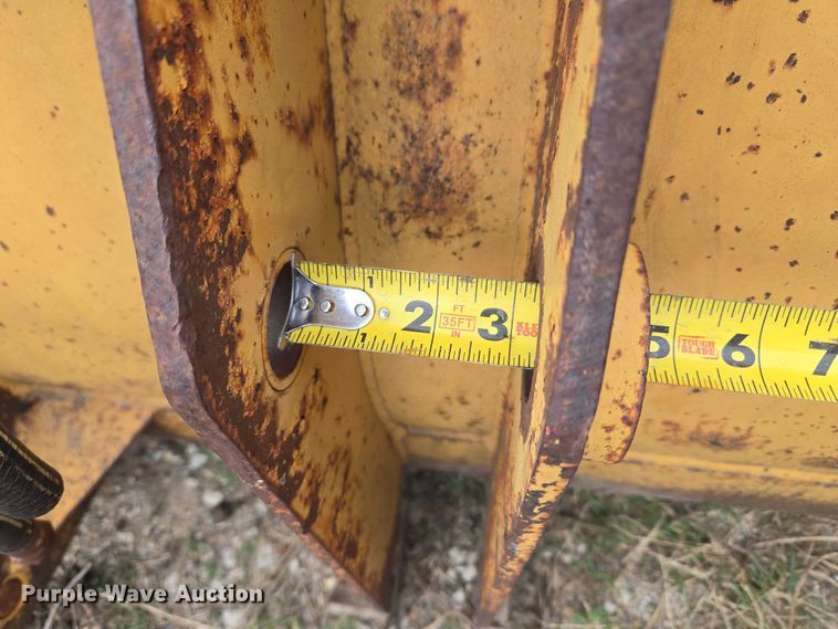 image for item FH6565 Bucket