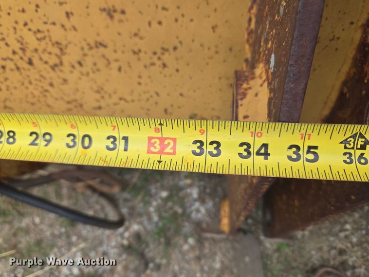 image for item FH6565 Bucket