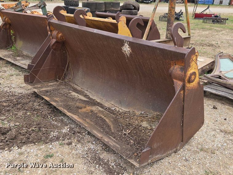 image for item FH6566 Bucket