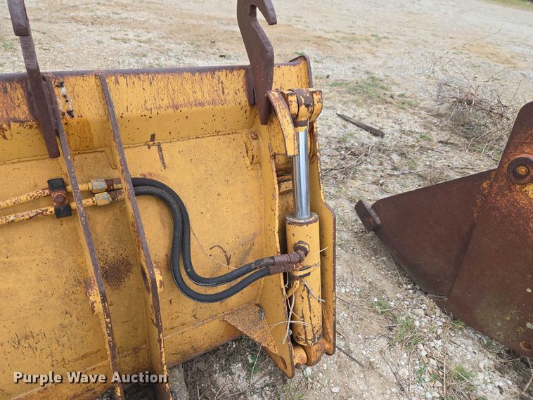 image for item FH6566 Bucket