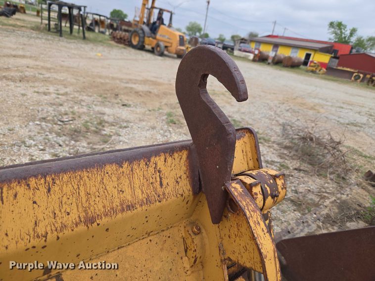 image for item FH6566 Bucket