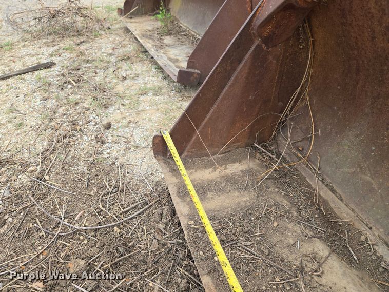 image for item FH6566 Bucket