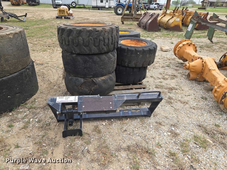 image for item FH6588 Skid steer parts