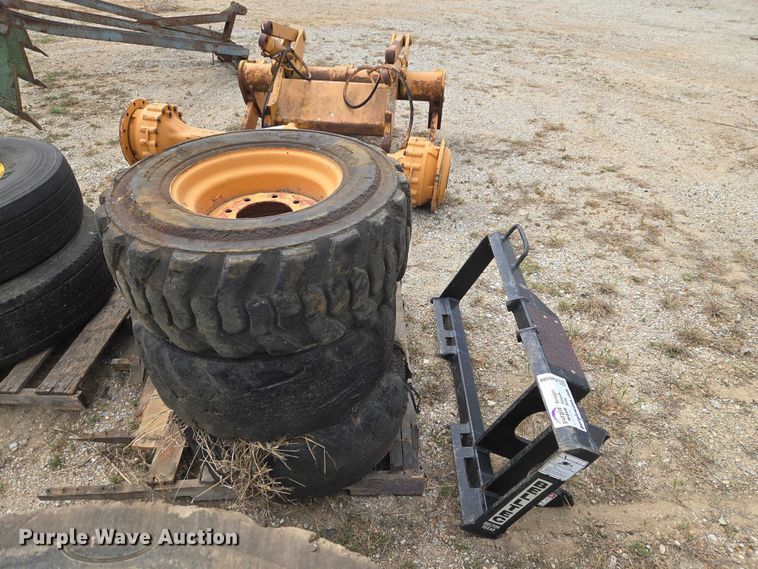 image for item FH6588 Skid steer parts