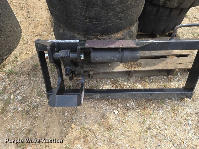 image for item FH6588 Skid steer parts