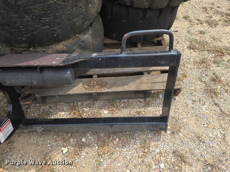 image for item FH6588 Skid steer parts