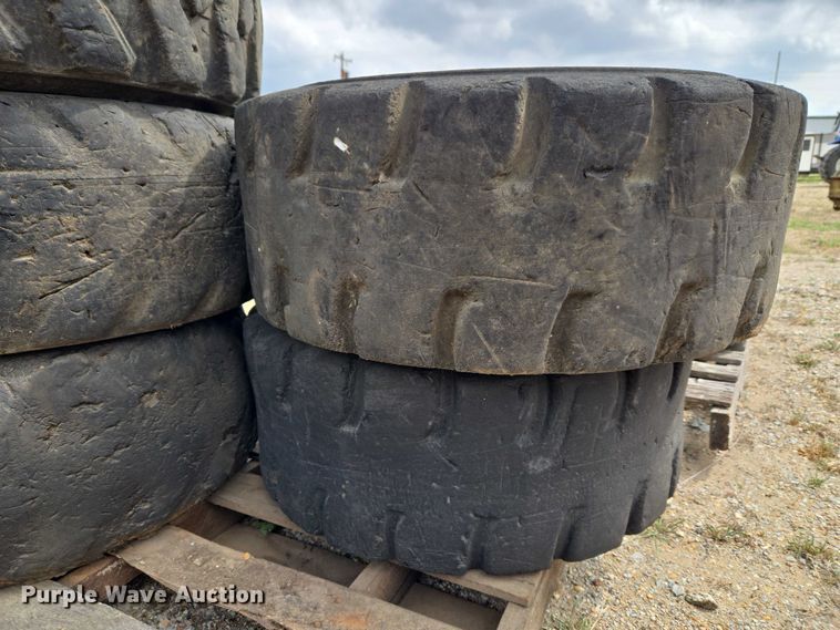 image for item FH6588 Skid steer parts