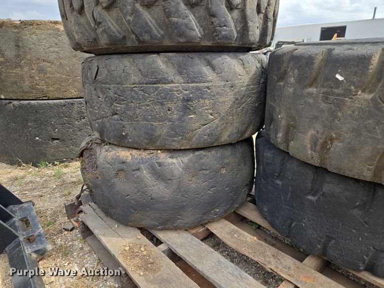 image for item FH6588 Skid steer parts