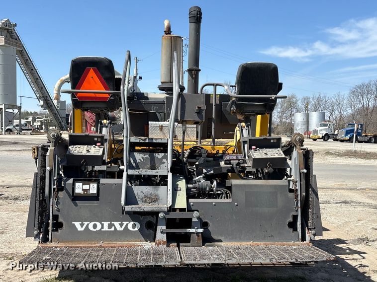 image for item FH7019 2011 Volvo PF4410 paver