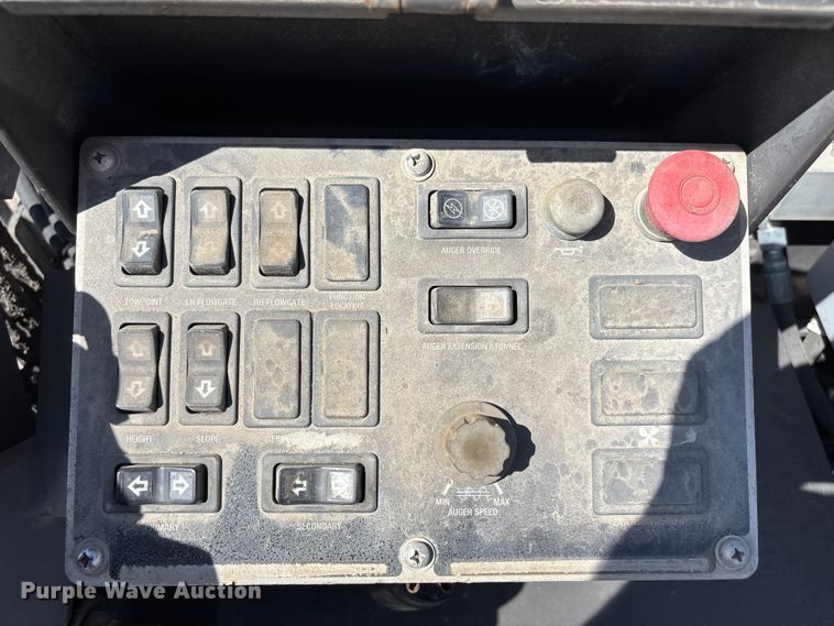 image for item FH7019 2011 Volvo PF4410 paver