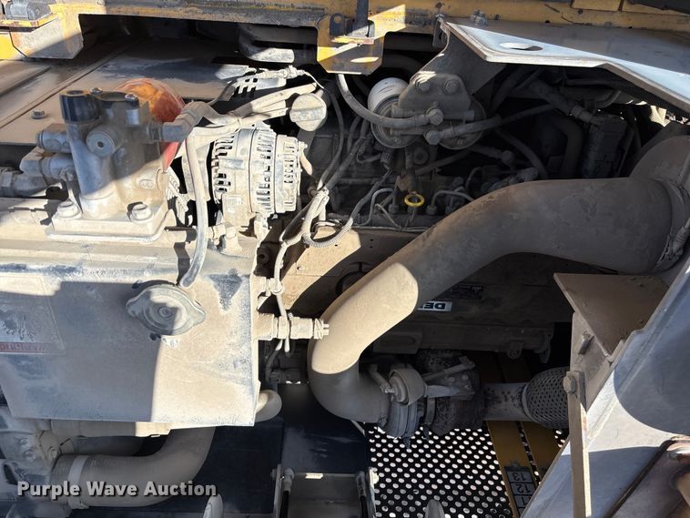 image for item FH7019 2011 Volvo PF4410 paver