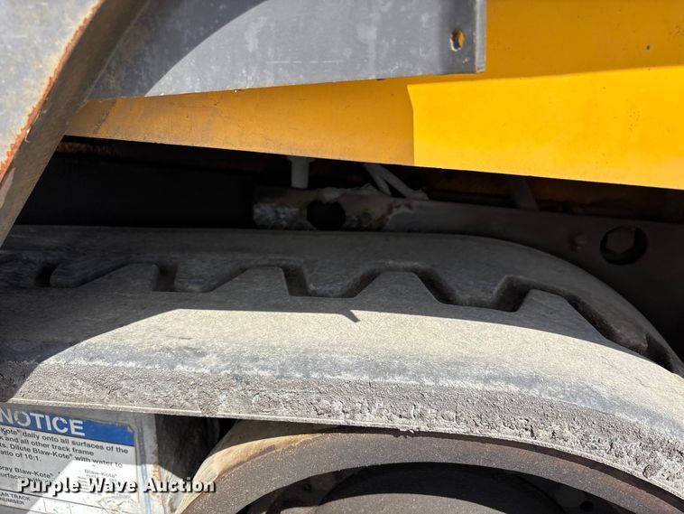 image for item FH7019 2011 Volvo PF4410 paver