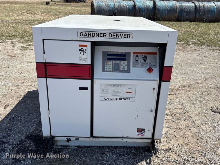 image for item FH7021 1995 Gardner Denver air compressor