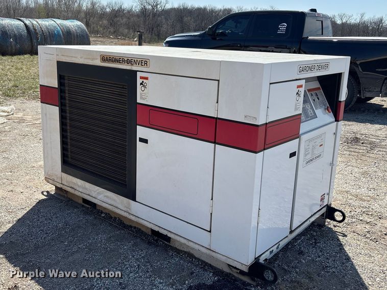 image for item FH7021 1995 Gardner Denver air compressor