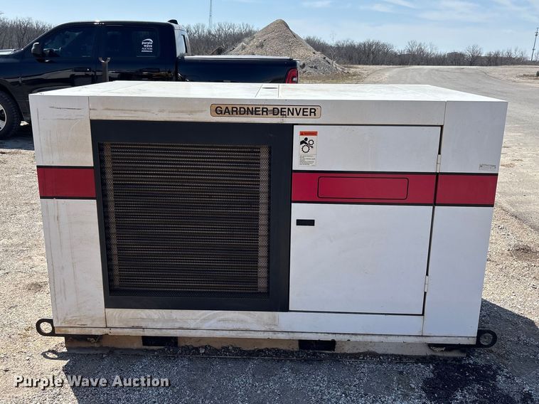 image for item FH7021 1995 Gardner Denver air compressor