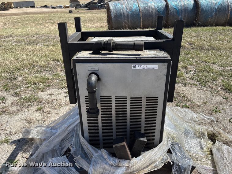 image for item FH7021 1995 Gardner Denver air compressor