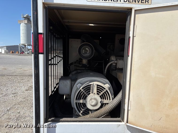 image for item FH7021 1995 Gardner Denver air compressor