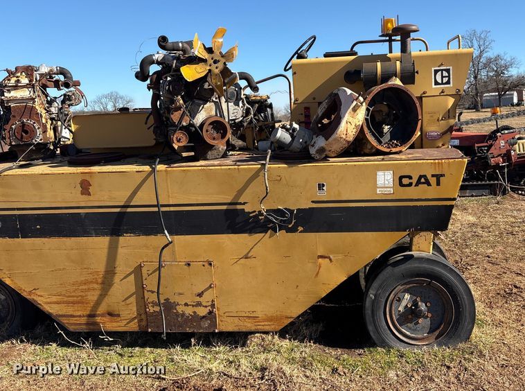 image for item FI0134 1986 Caterpillar PS-130 pneumatic roller