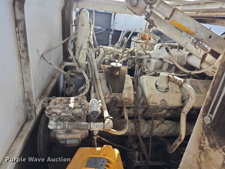 image for item FI0826 2006 Roadtec RX-900 milling machine