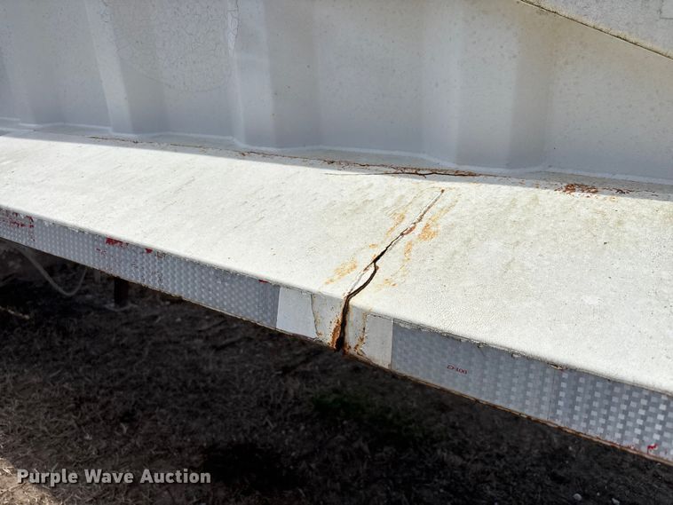 image for item FI0936 2000 CTS bottom dump trailer