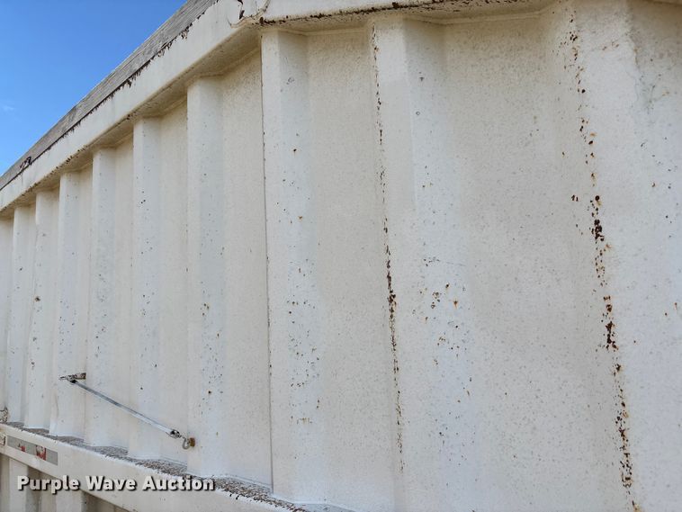 image for item FI0936 2000 CTS bottom dump trailer