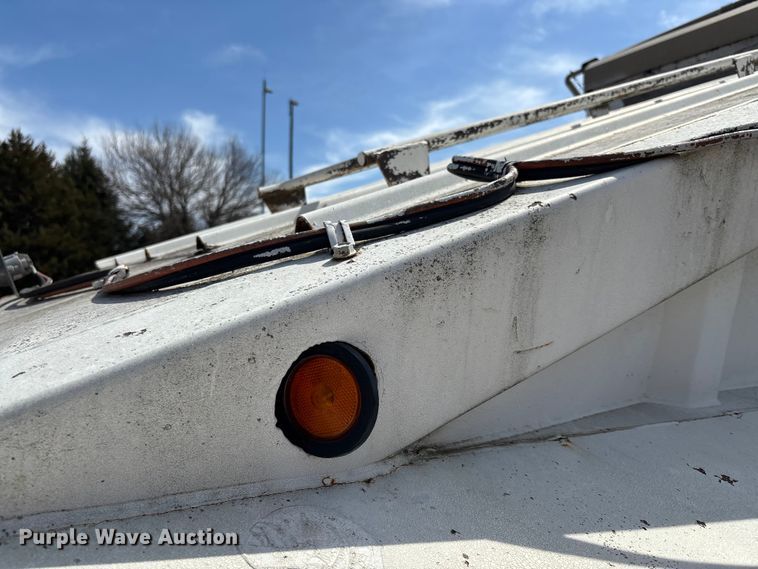 image for item FI0936 2000 CTS bottom dump trailer