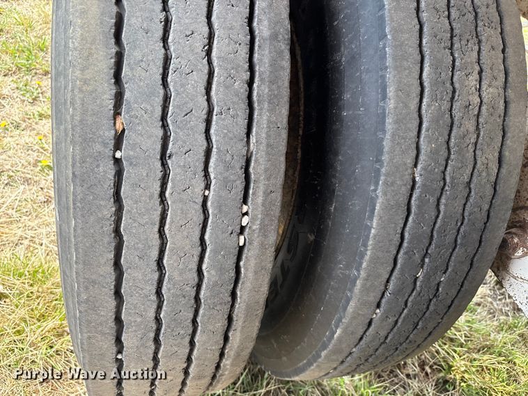 image for item FI0936 2000 CTS bottom dump trailer