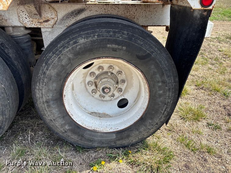 image for item FI0936 2000 CTS bottom dump trailer