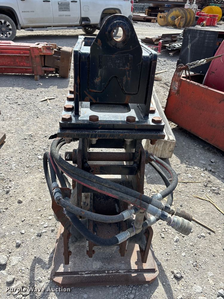 image for item FI0958 Gannon  plate compactor