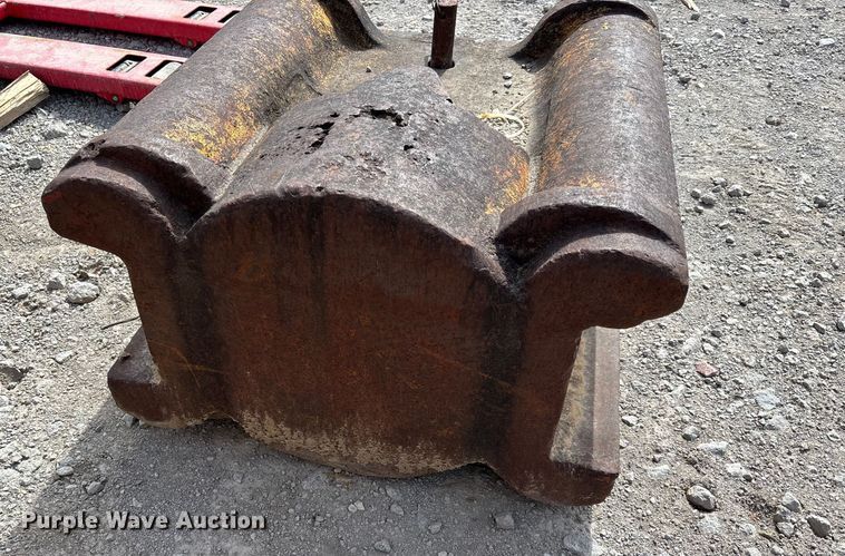 image for item FI0959 (2) crane pile drivers