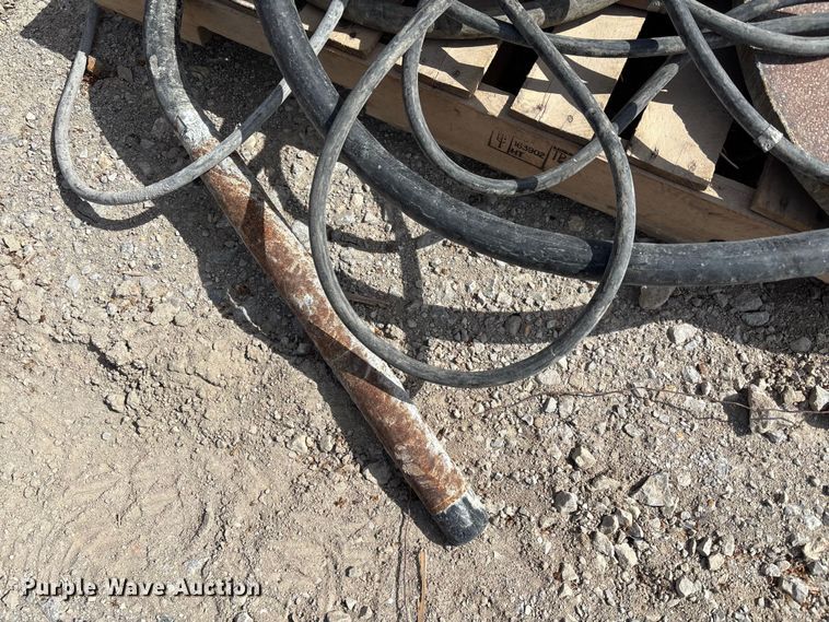 image for item FI0961 (4) concrete whips 