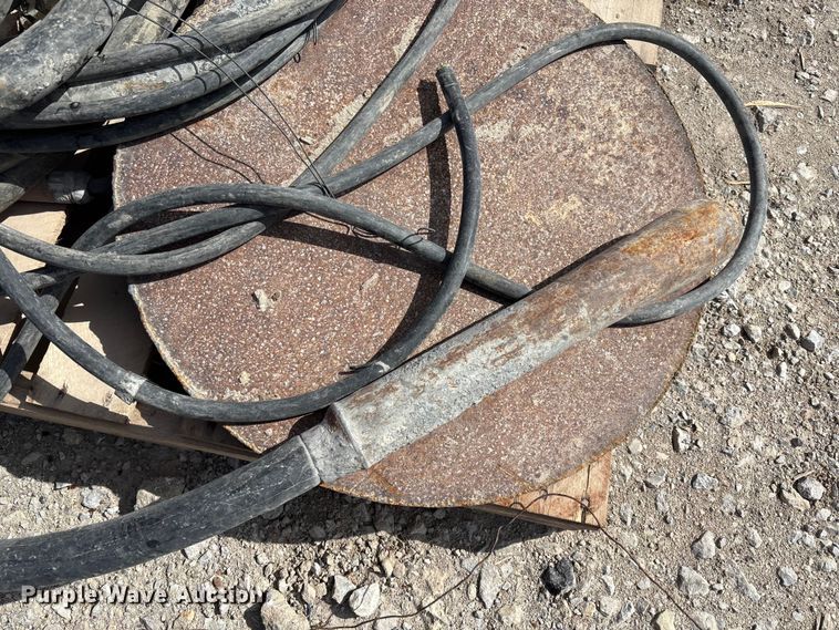 image for item FI0961 (4) concrete whips 