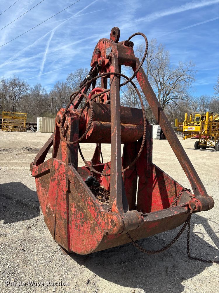 image for item FI0963 M.P. McCaffrey clam shell bucket