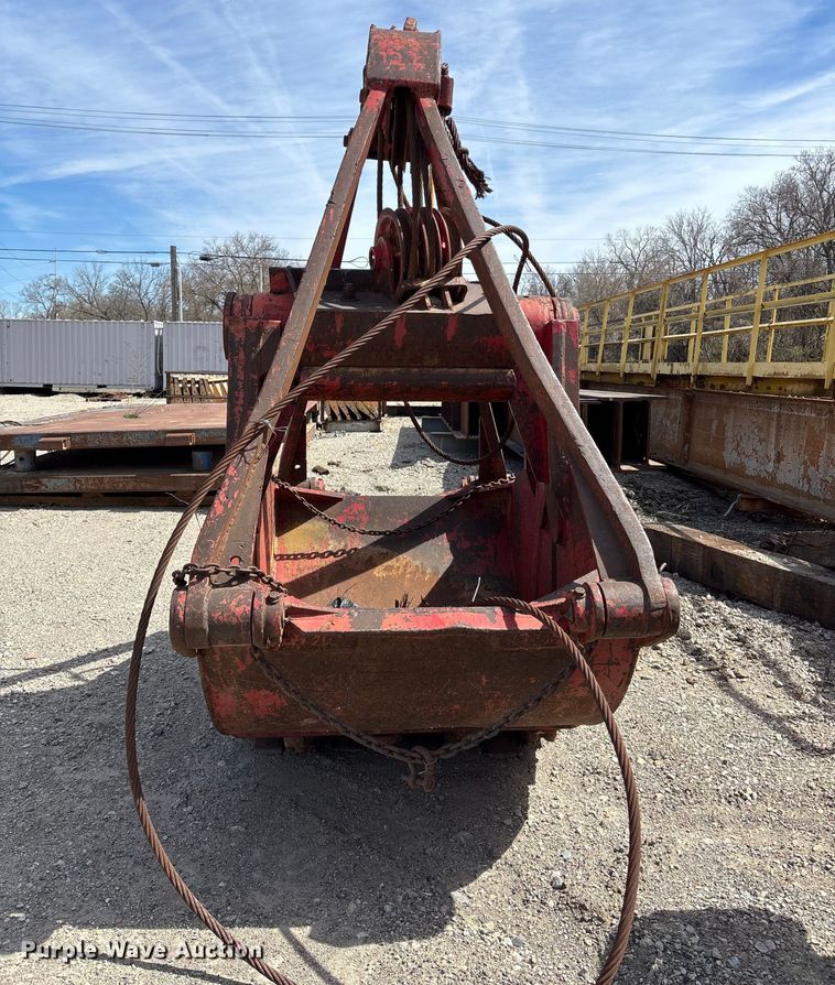 image for item FI0963 M.P. McCaffrey clam shell bucket